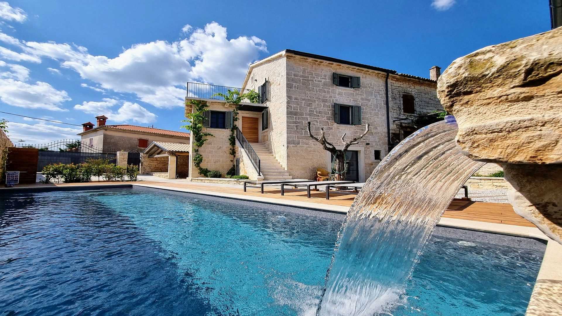 Villa Qualia, Srbinjak
