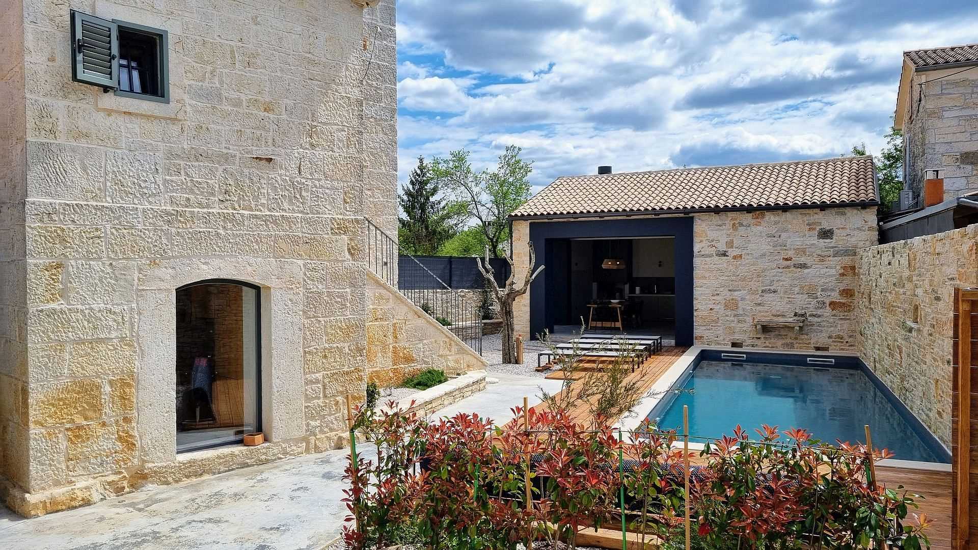 Villa Qualia, Srbinjak