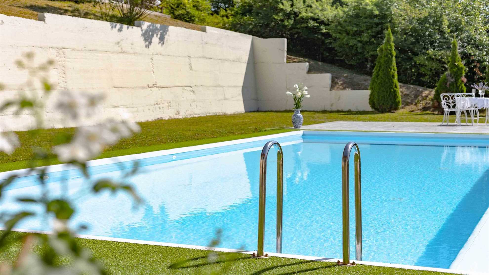 Modern countryside villa with a pool and spa