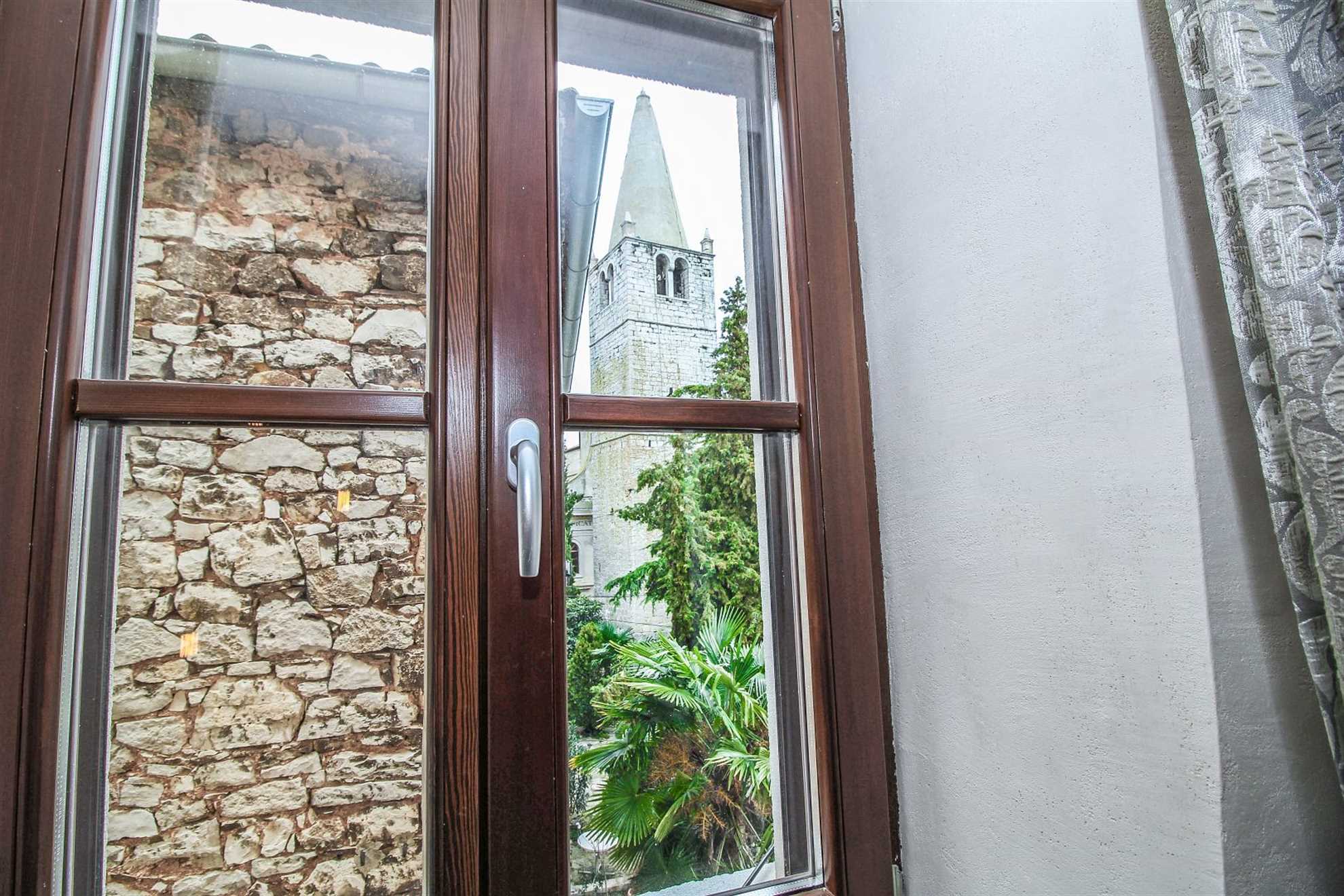 Heritage town house in the historical center of Bale