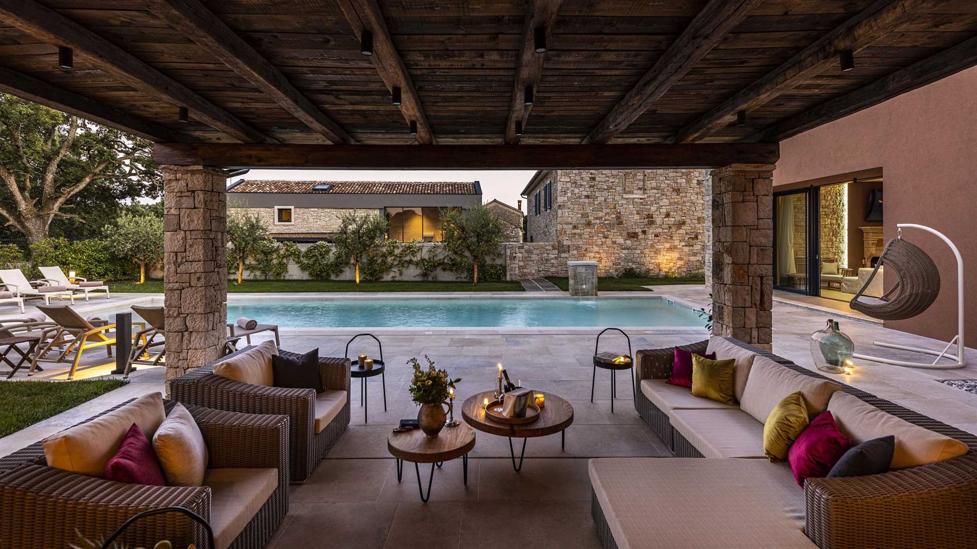 Luxurious complex for large groups in Barat in Istria