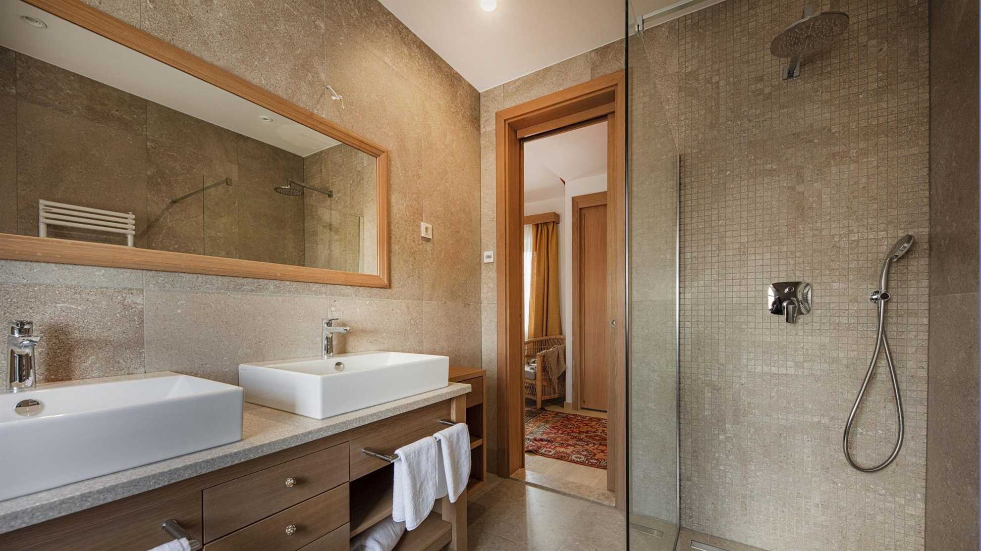 Luxurious complex for large groups in Barat in Istria