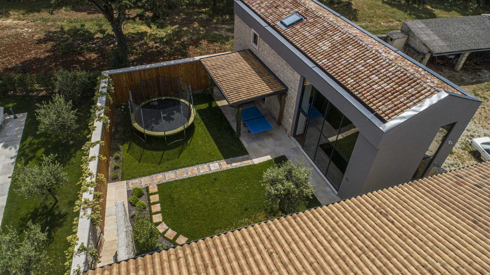 Luxurious poolside villa with sea view situated in Barat