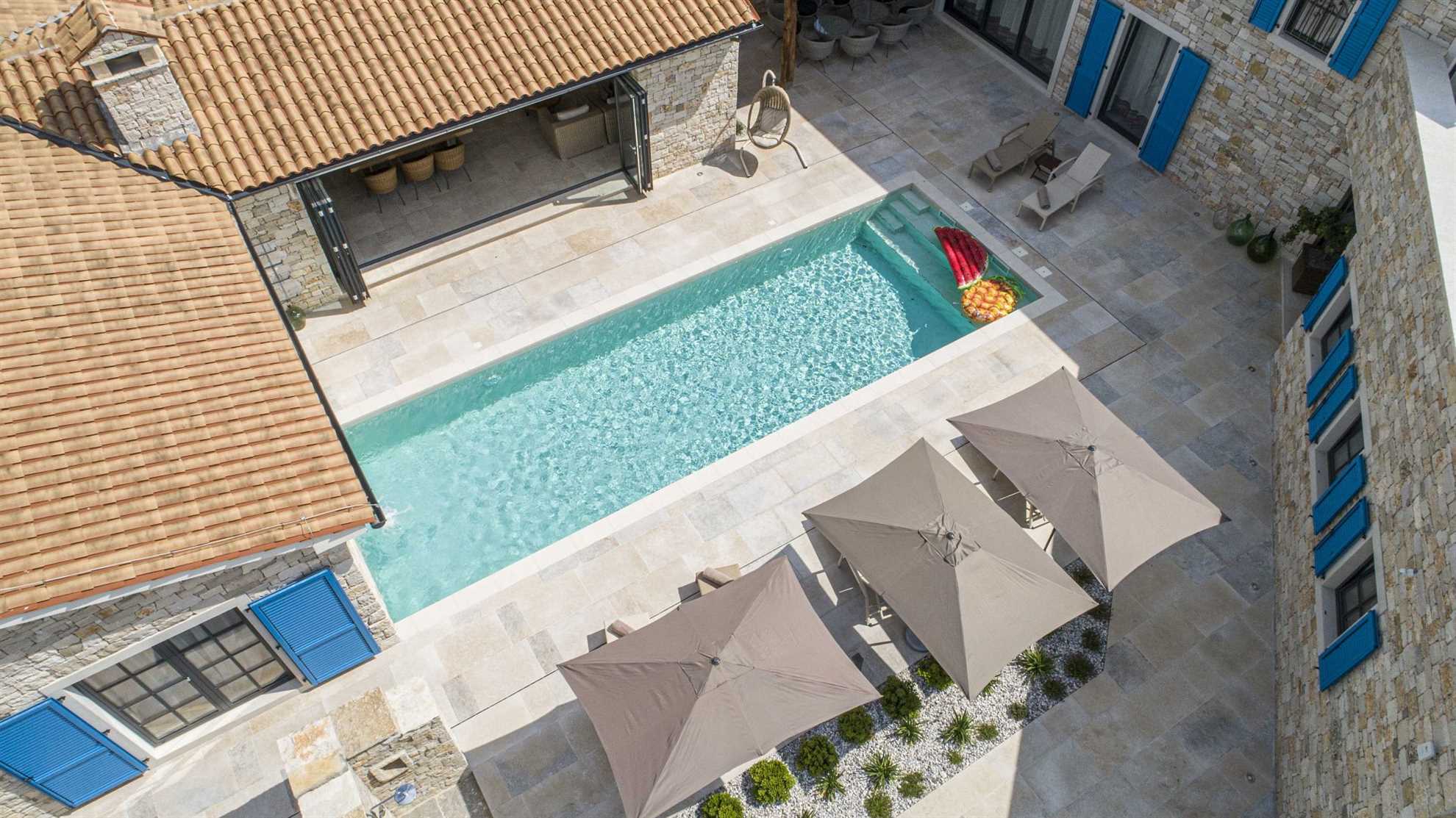Luxurios villa with swimming pool on private estate in Barat