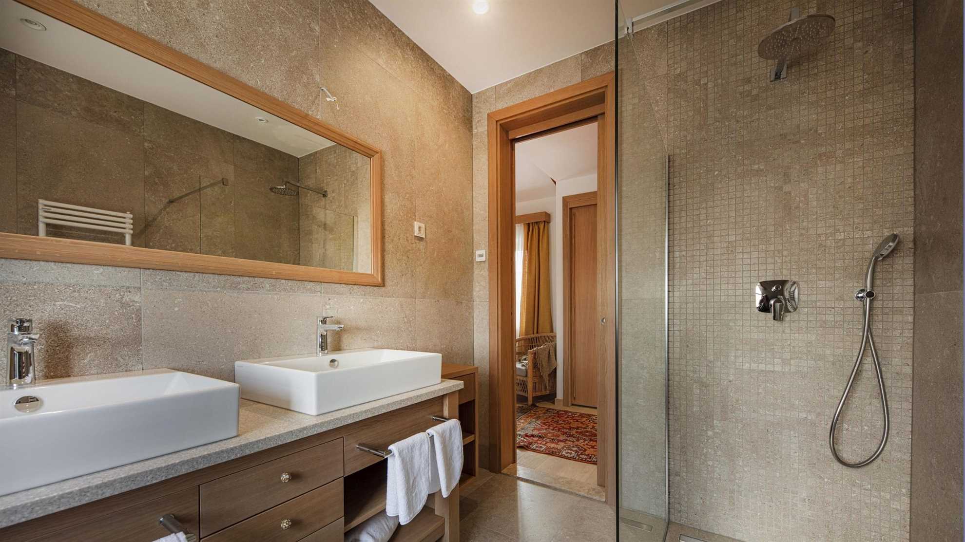 Luxurios villa with swimming pool on private estate in Barat
