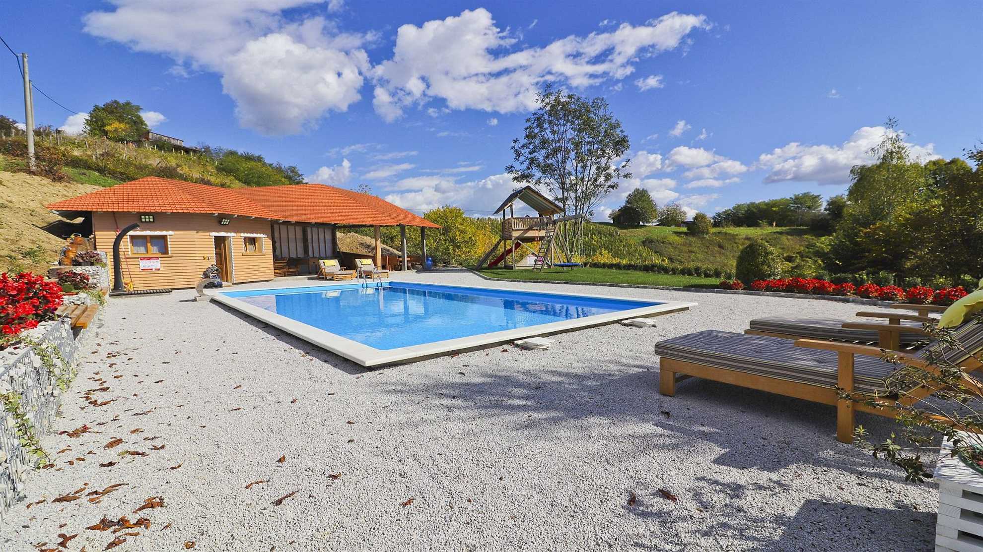 Ideal home in nature with swimming pool in Gornja Voća