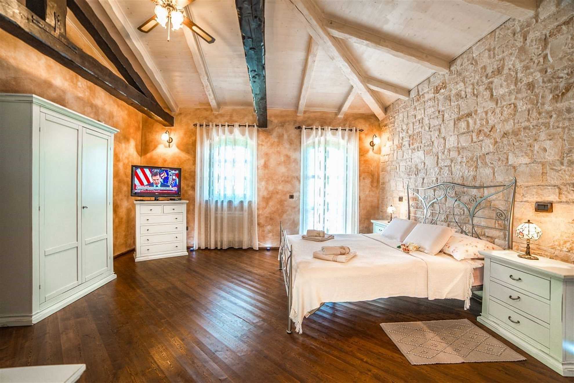 Luxury villa in Barat with a wellness