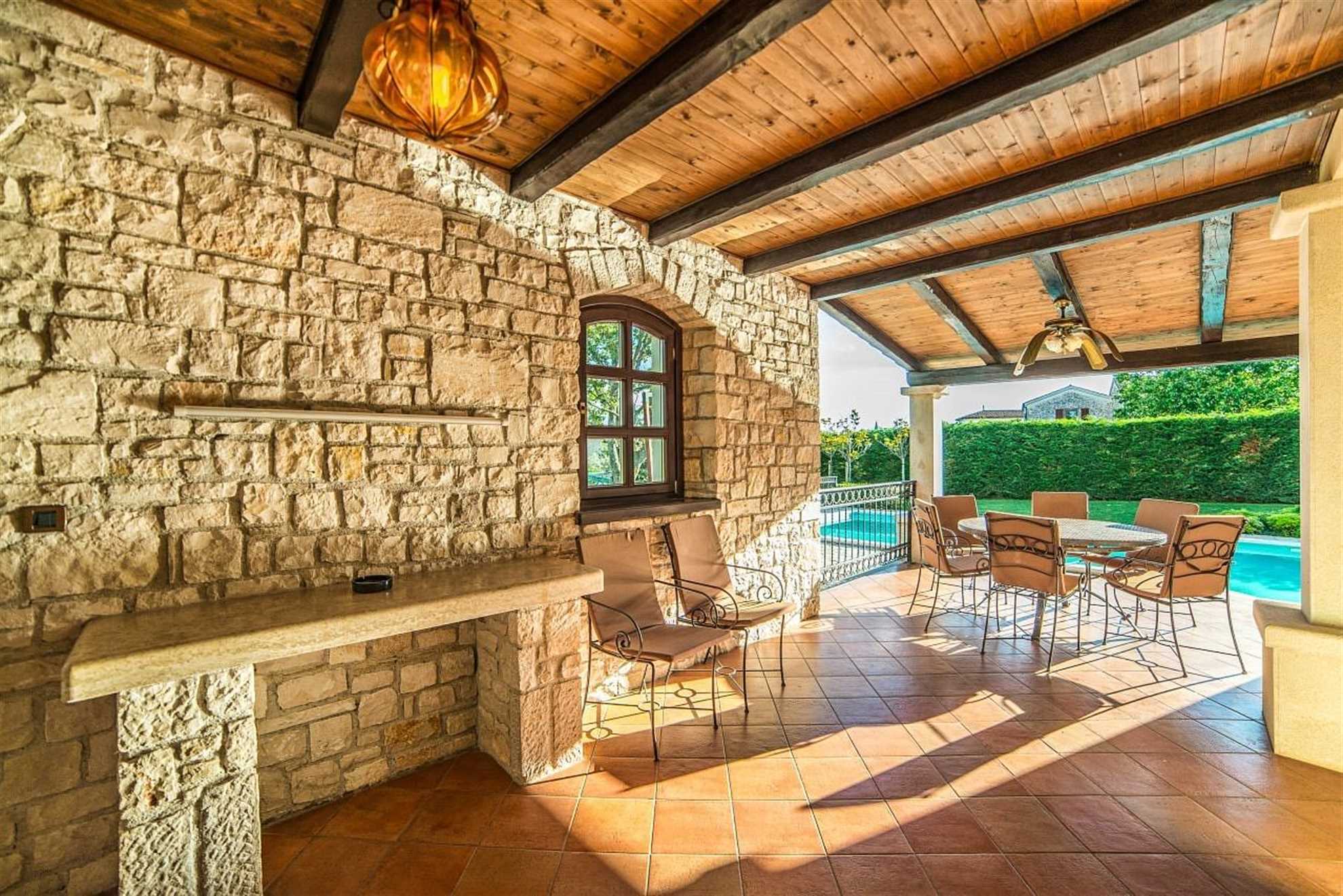 Luxury villa in Barat with a wellness