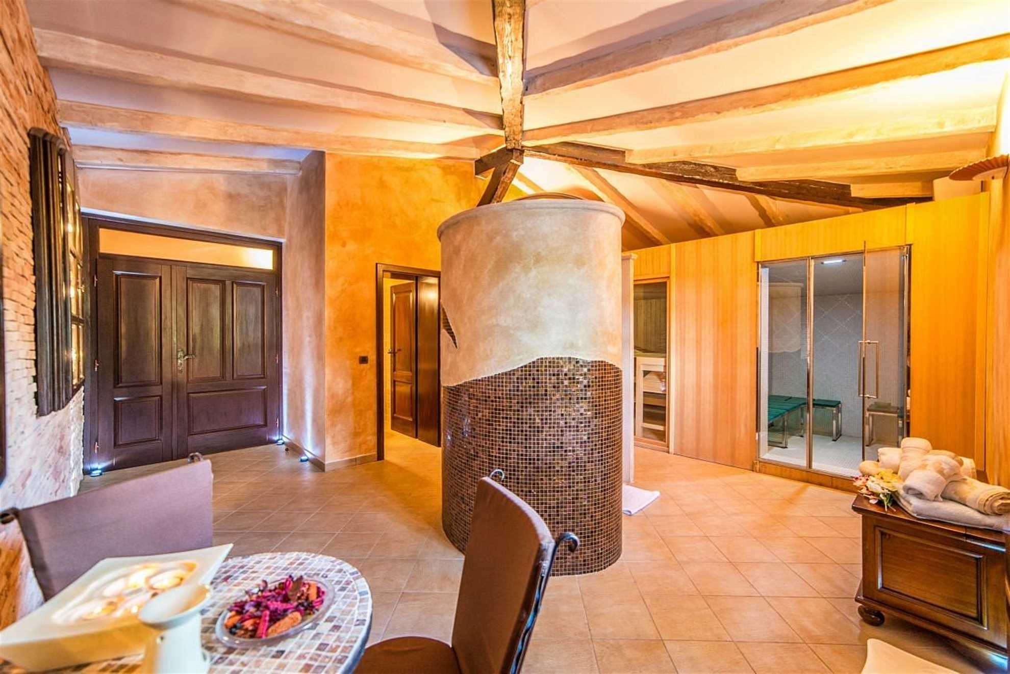 Luxury villa in Barat with a wellness