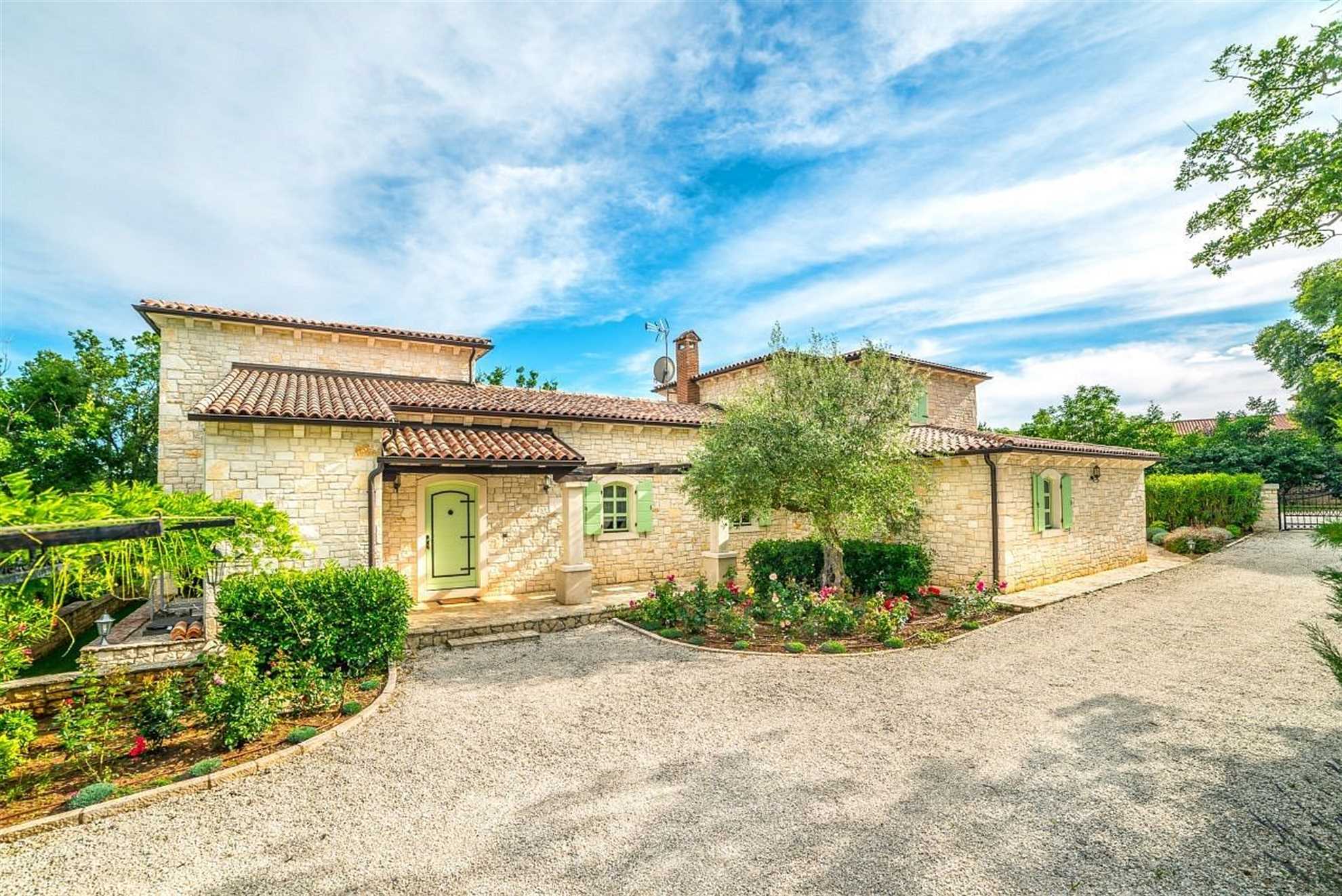 Luxury villa in Barat with a wellness