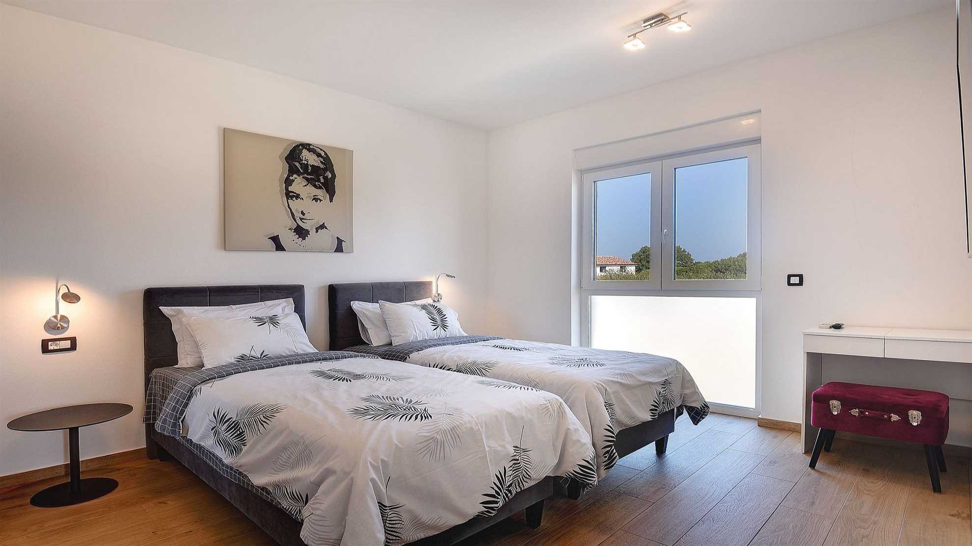 Luxurious complex with two swimming pools in Pula