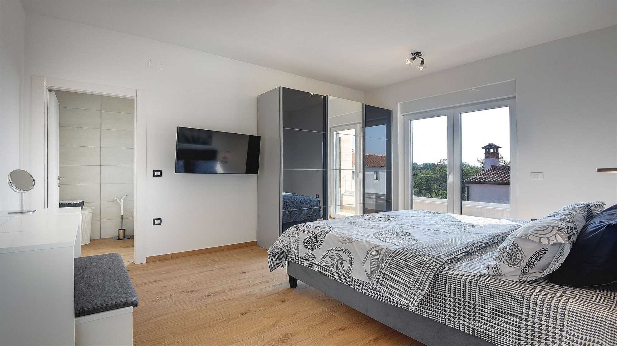 Luxurious complex with two swimming pools in Pula