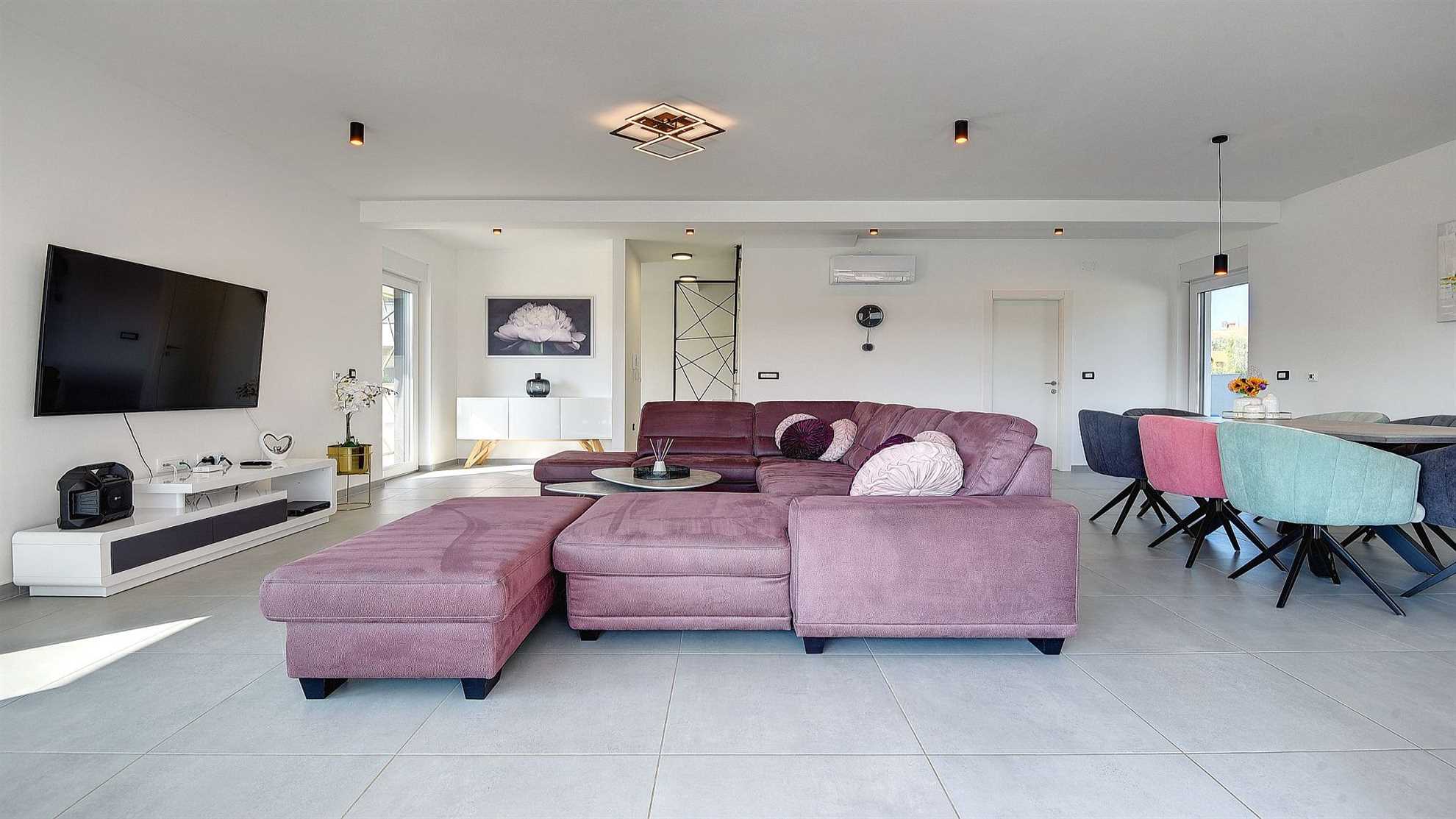 Luxurious complex with two swimming pools in Pula