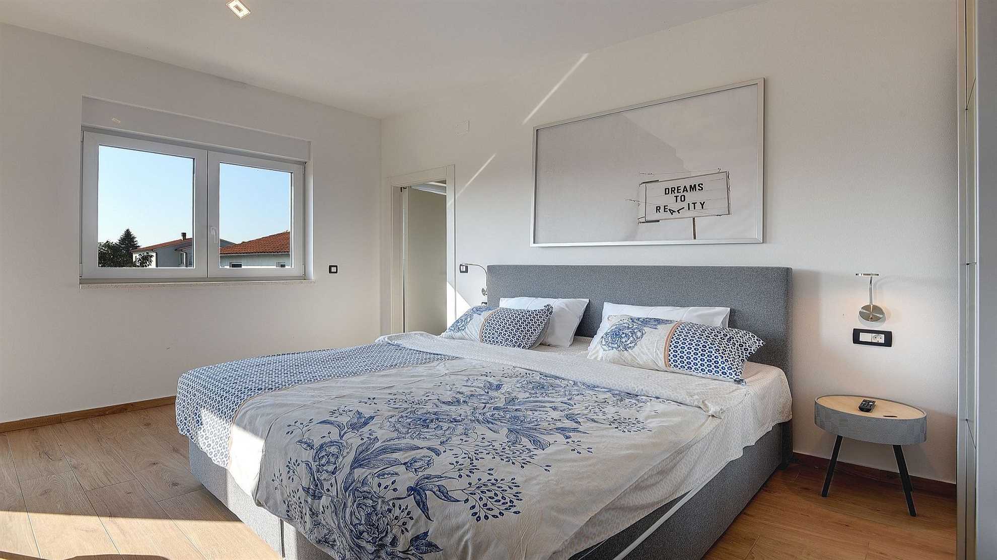 Luxurious and elegant poolside villa in Pula