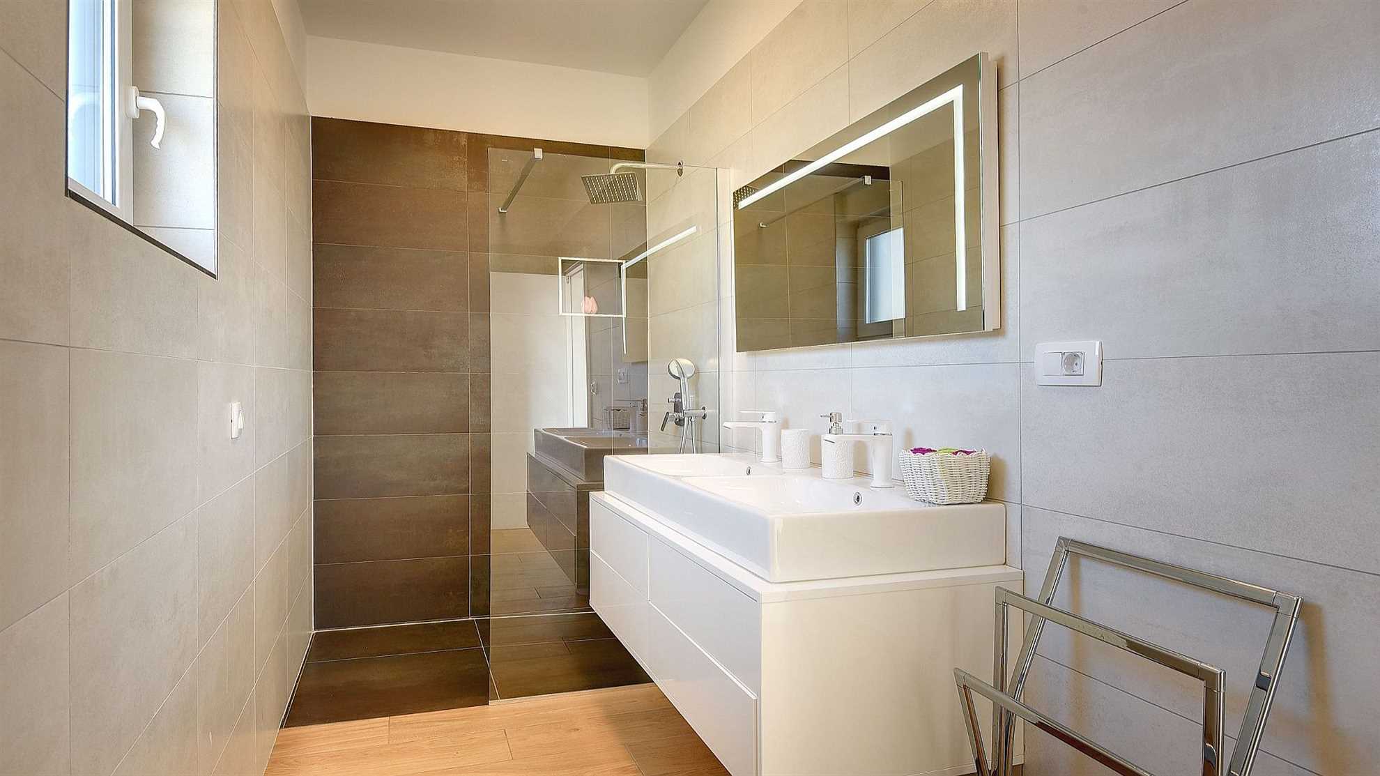 Luxurious and elegant poolside villa in Pula