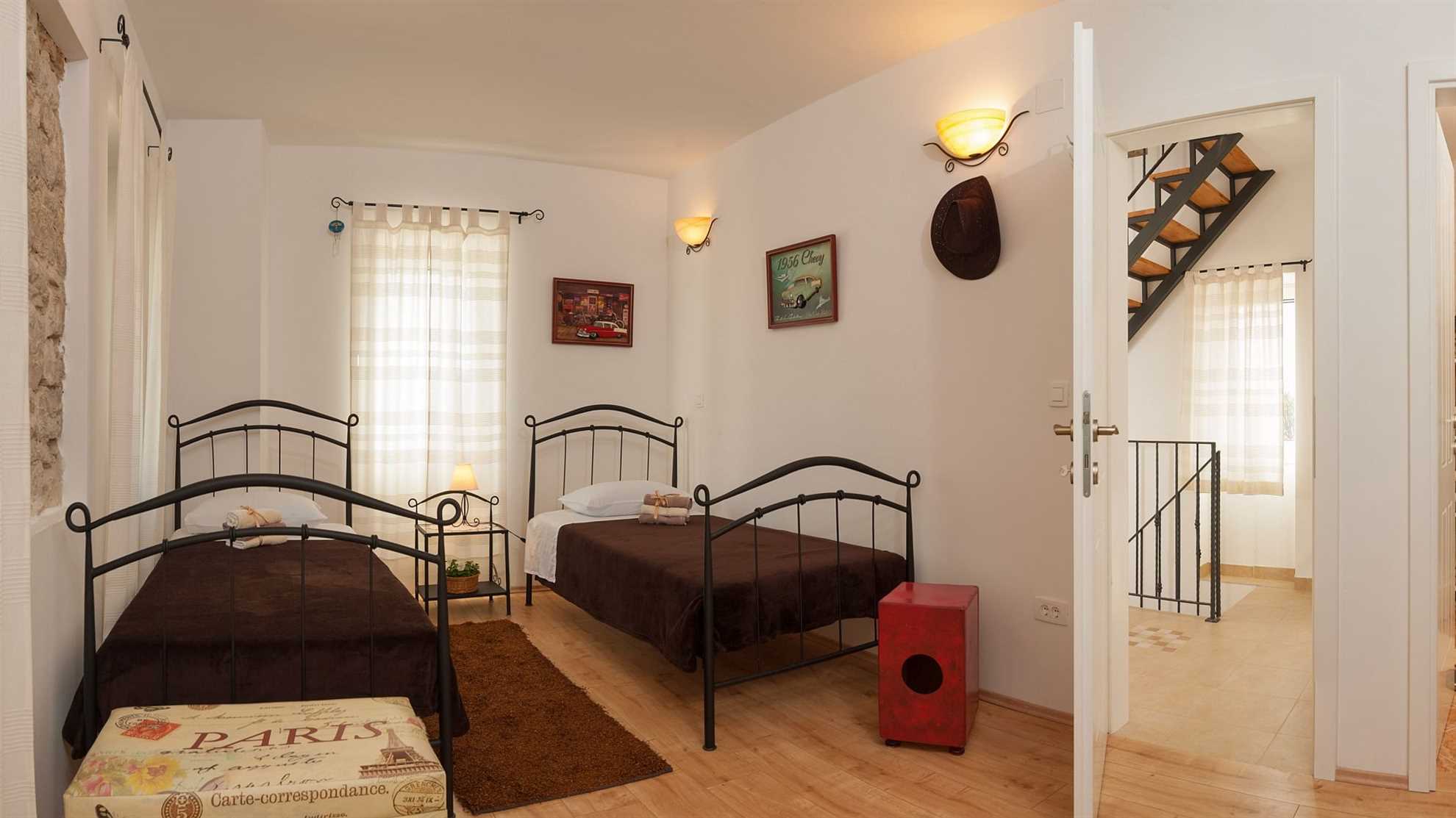 Lovely and traditional stone villa in Donje Selo
