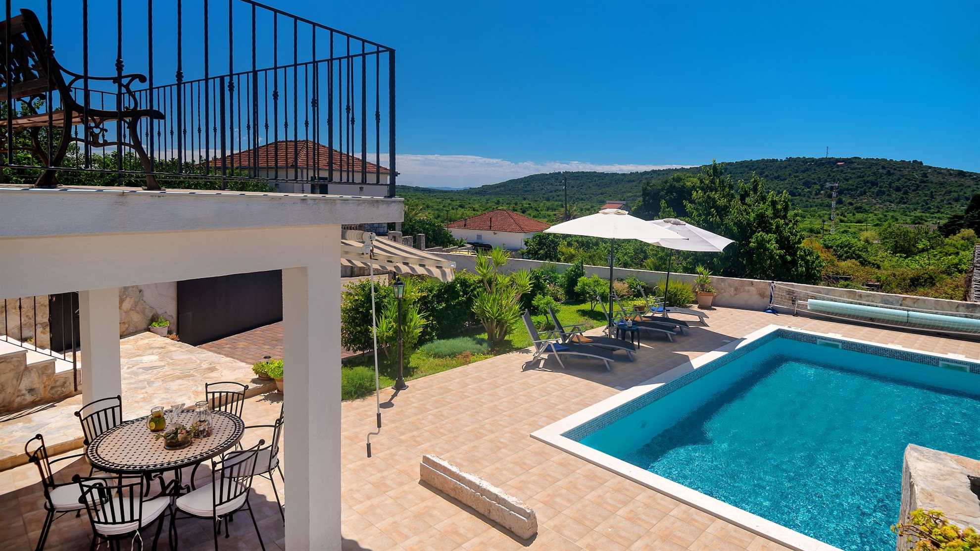 Lovely and traditional stone villa in Donje Selo