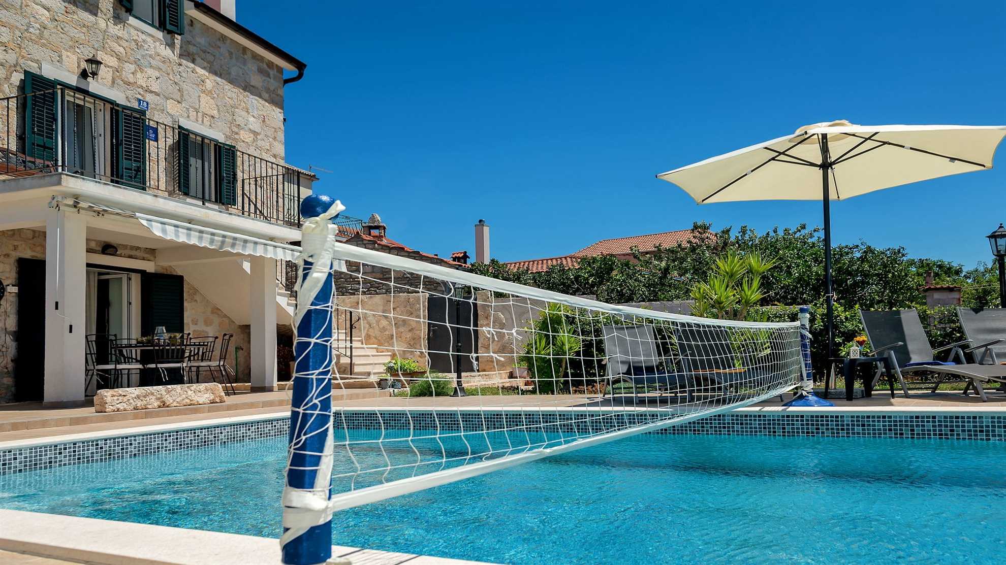 Lovely and traditional stone villa in Donje Selo