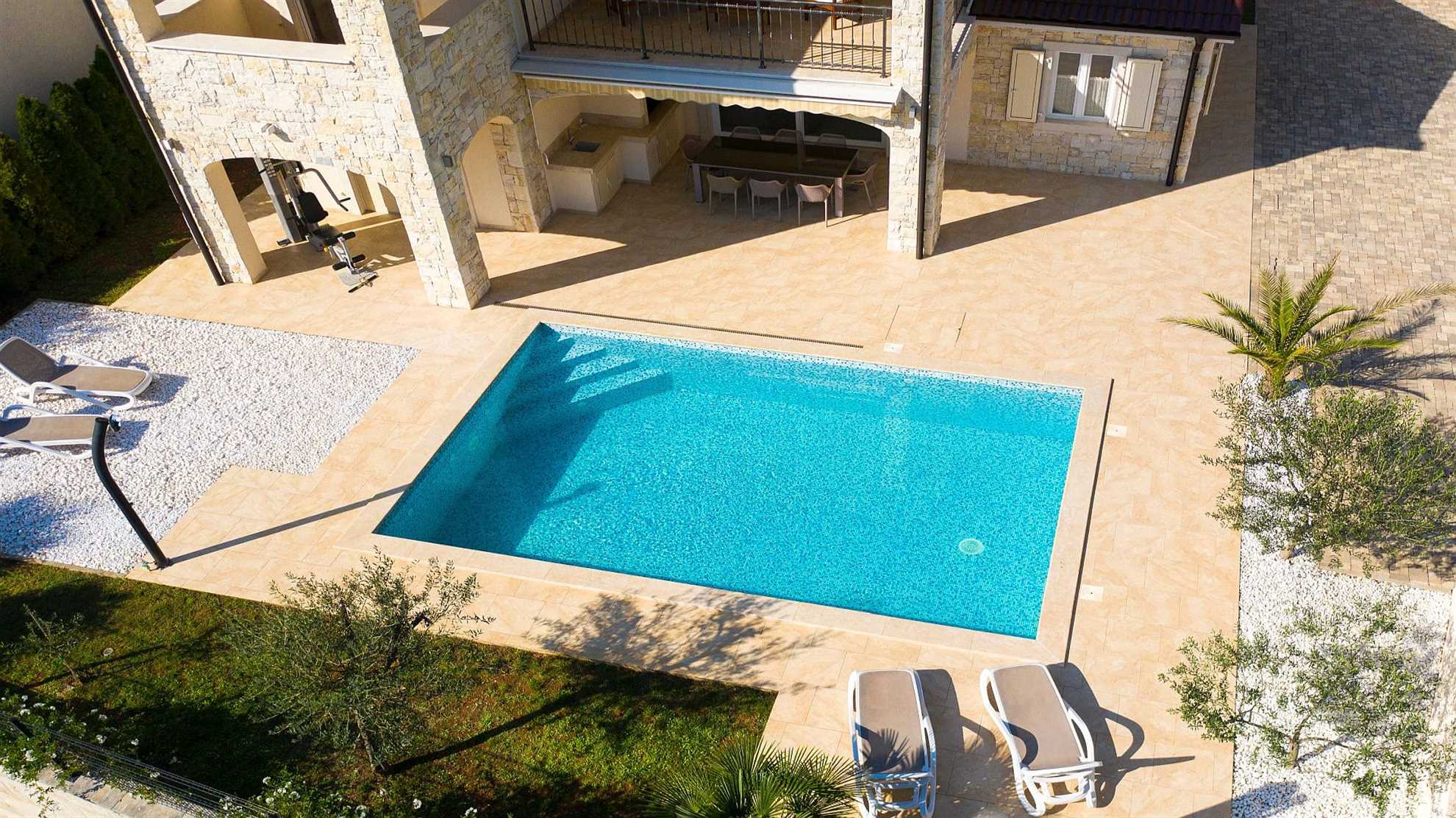 A lovely holiday house close to the beach in Krk