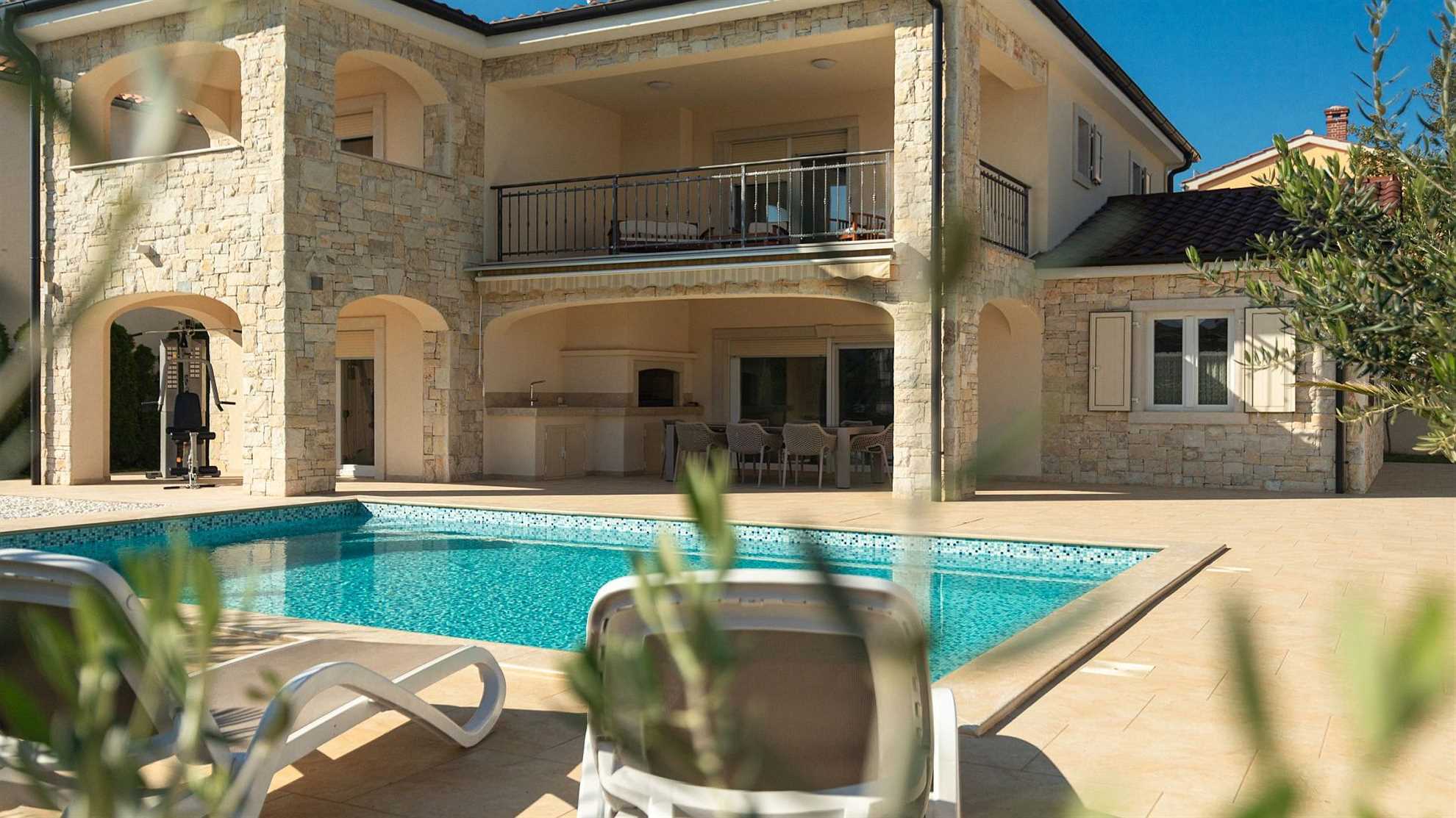 A lovely holiday house close to the beach in Krk