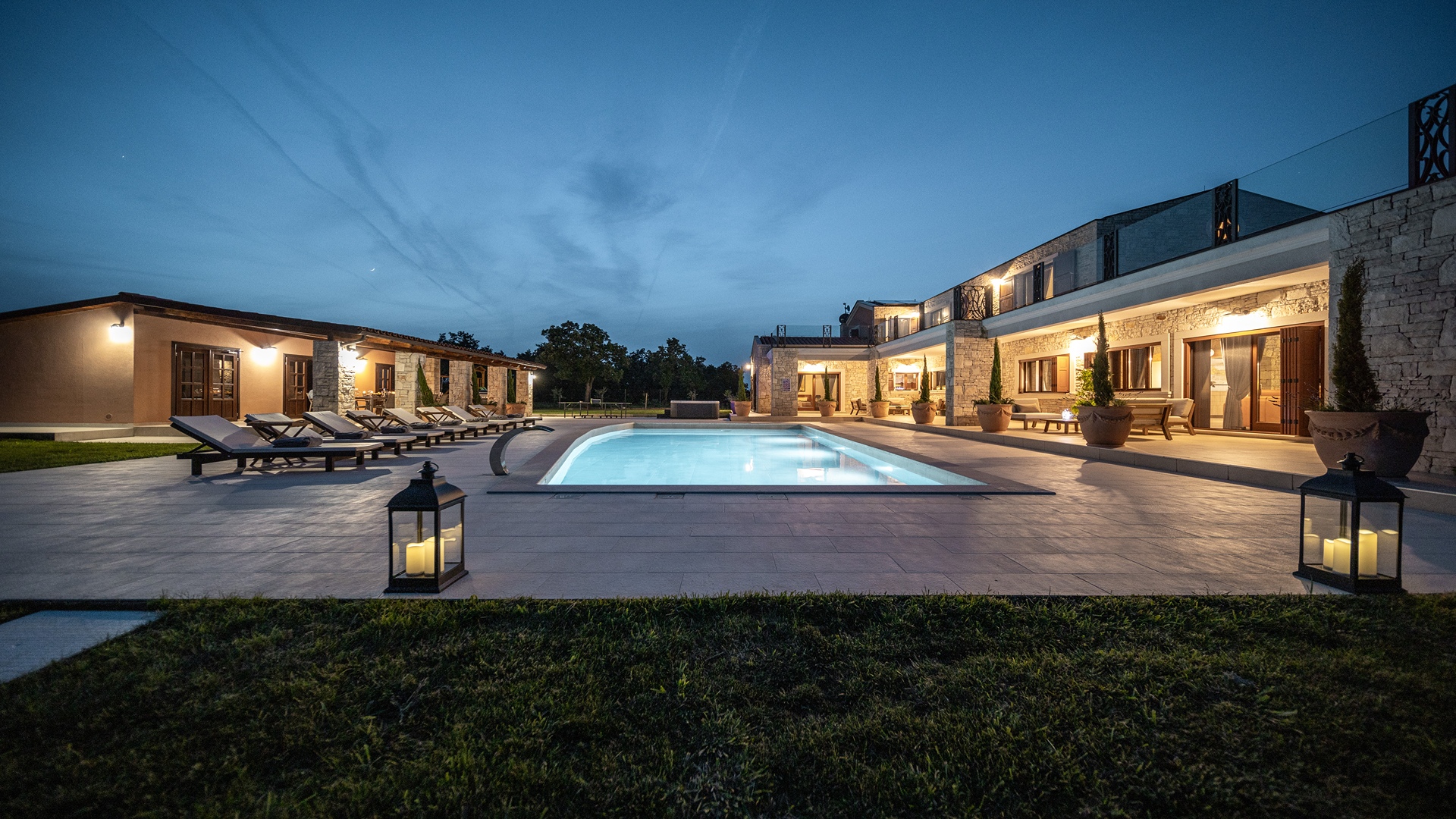 Luxurious poolside villa on spacious estate