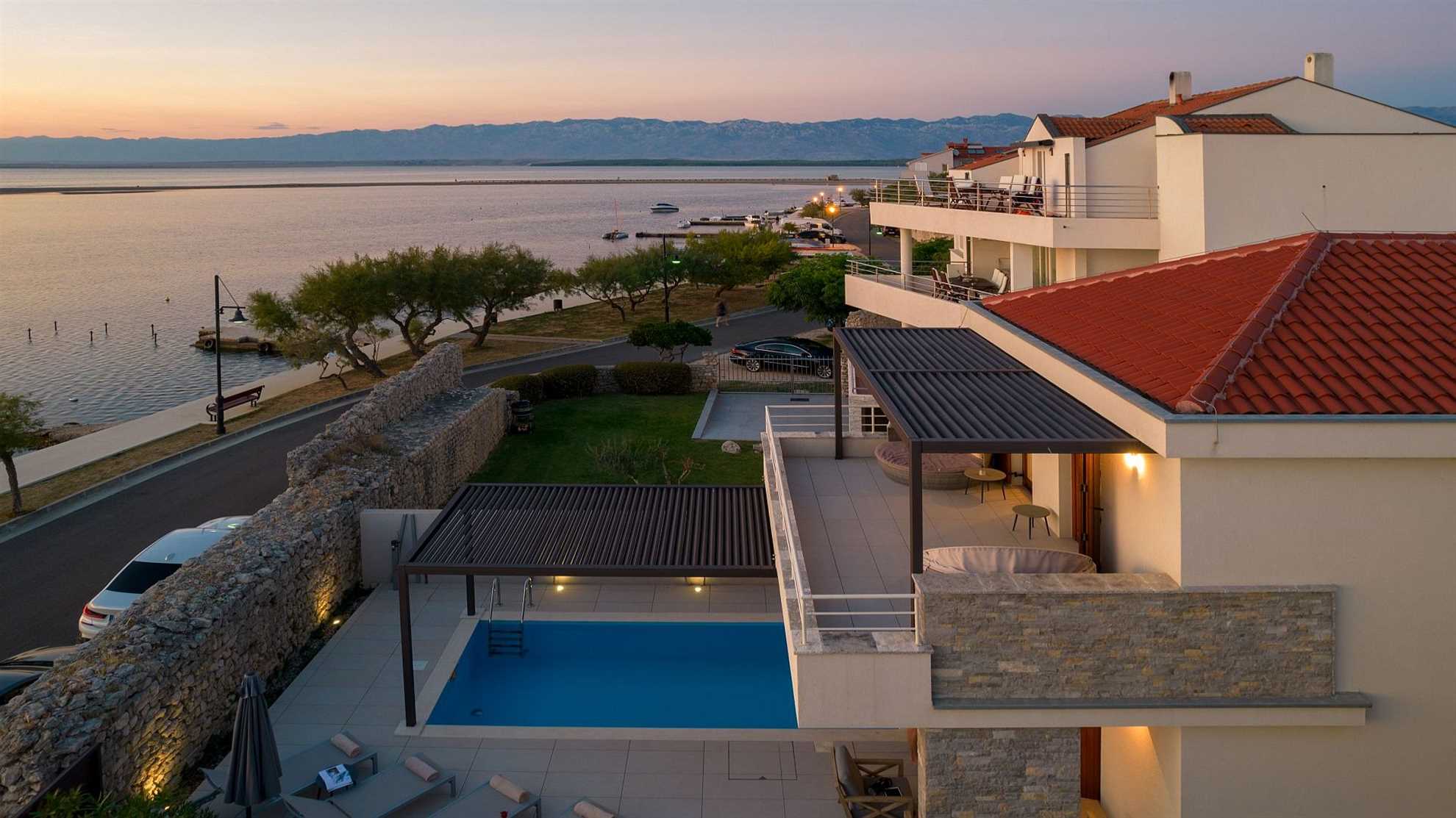 Beautiful luxurious poolside villa in Nin