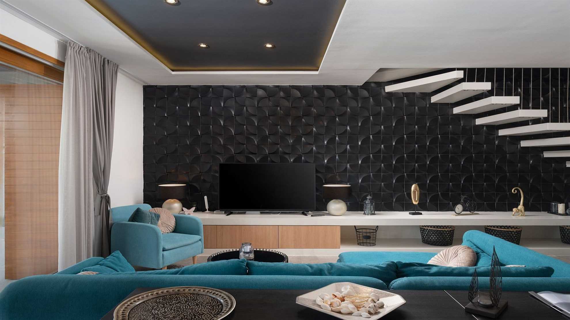 Beautiful luxurious poolside villa in Nin