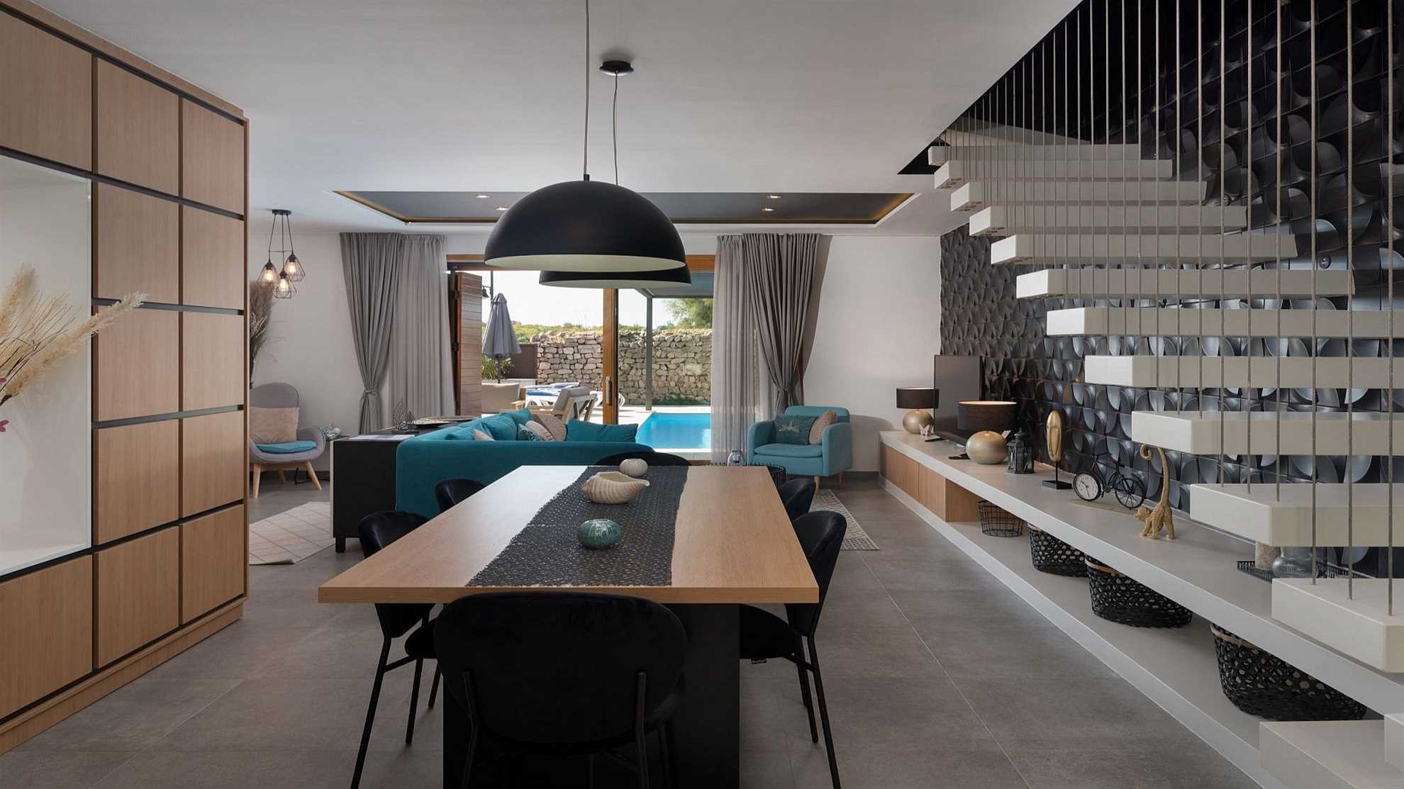 Beautiful luxurious poolside villa in Nin