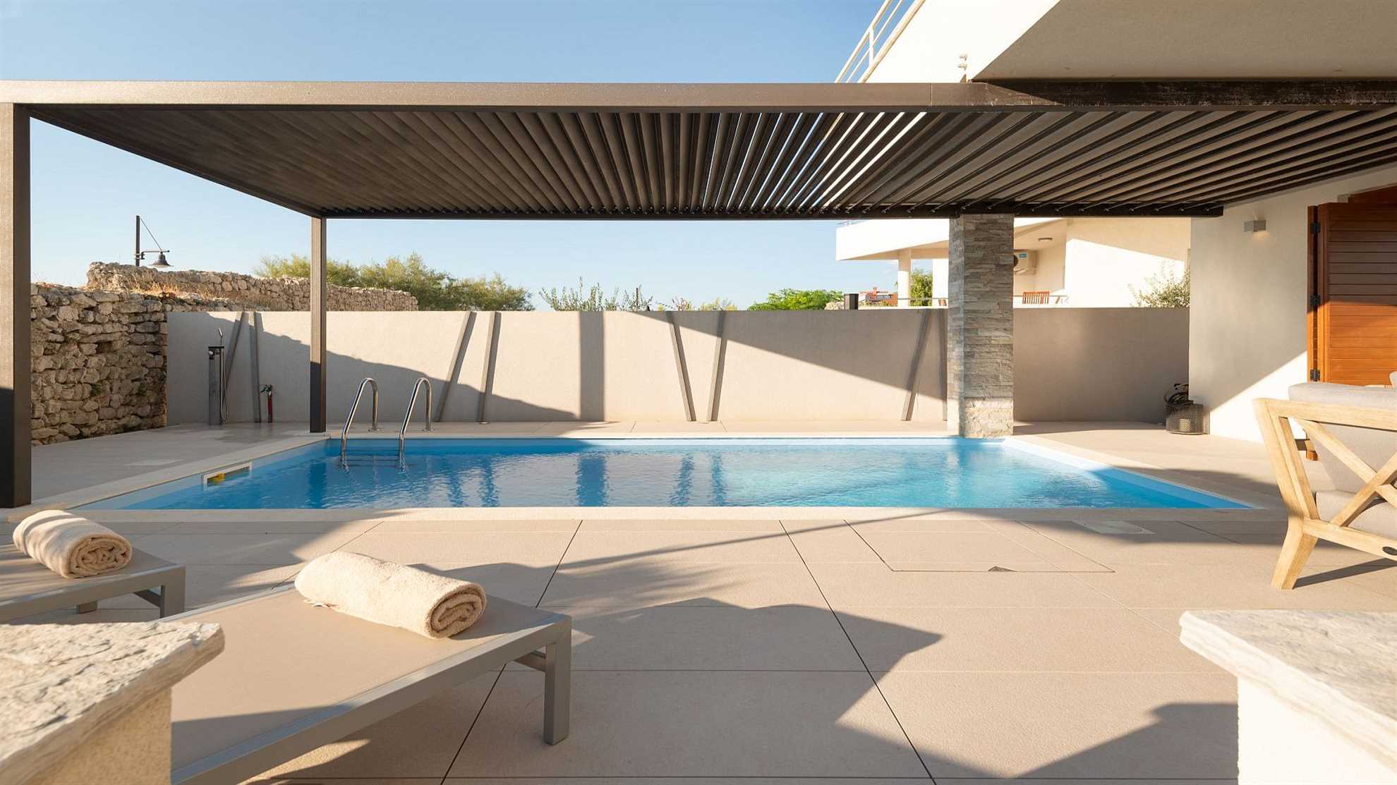 Beautiful luxurious poolside villa in Nin
