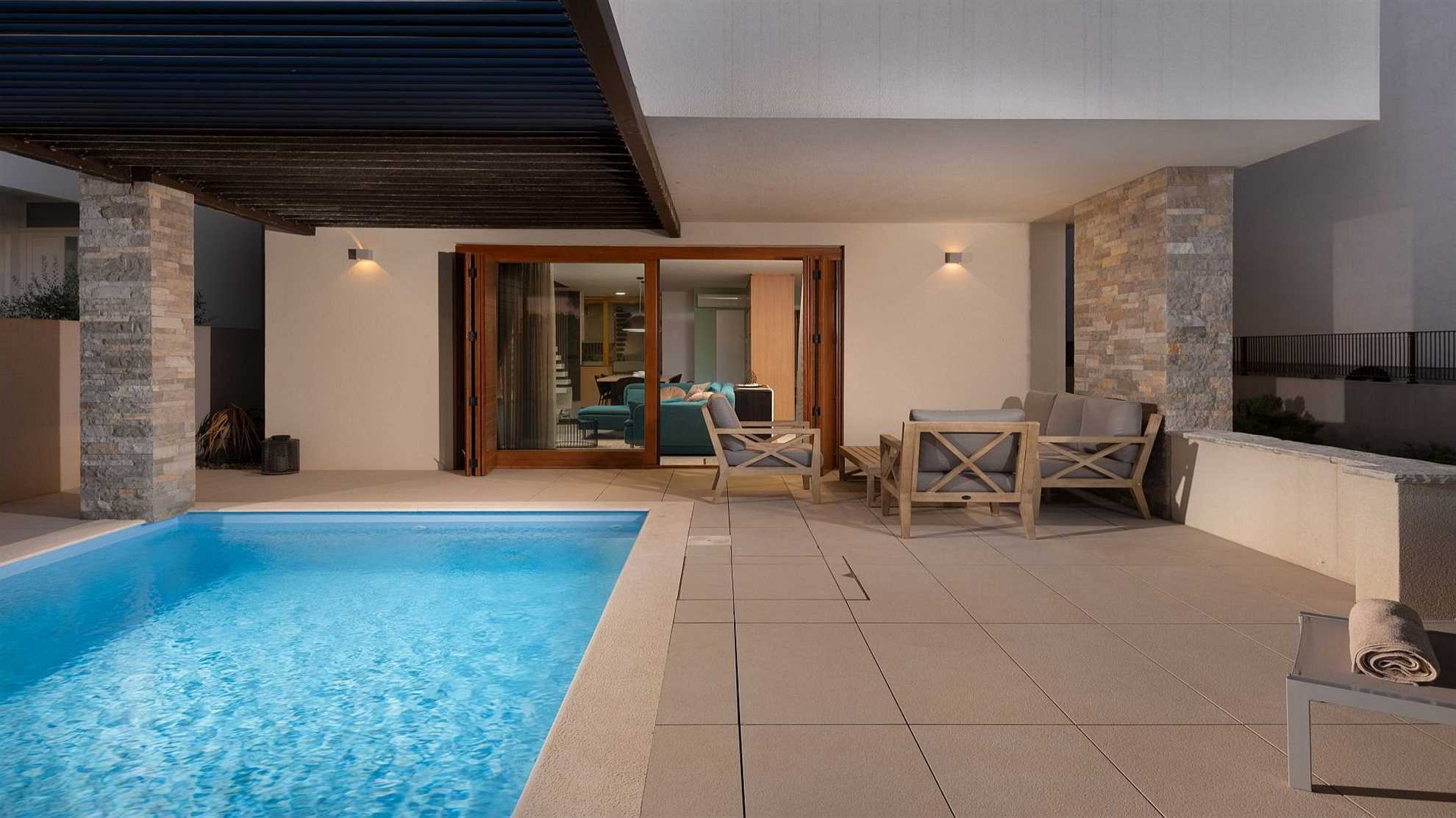 Beautiful luxurious poolside villa in Nin