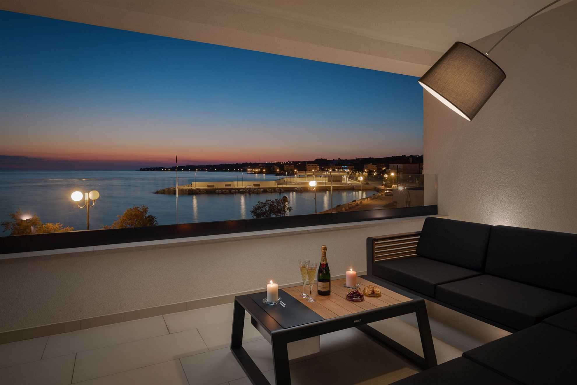 Luxurious beachfront villa with swimming pool