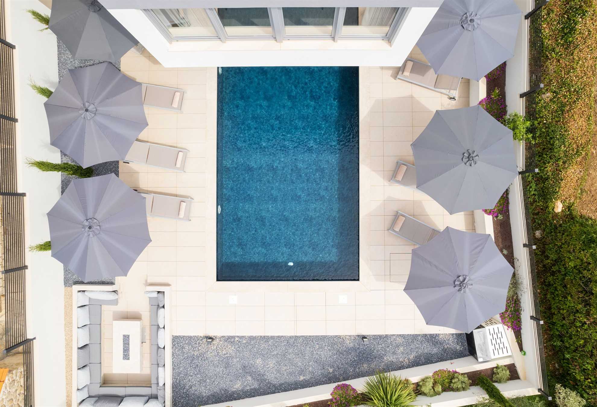 Luxurious and modern poolside villa