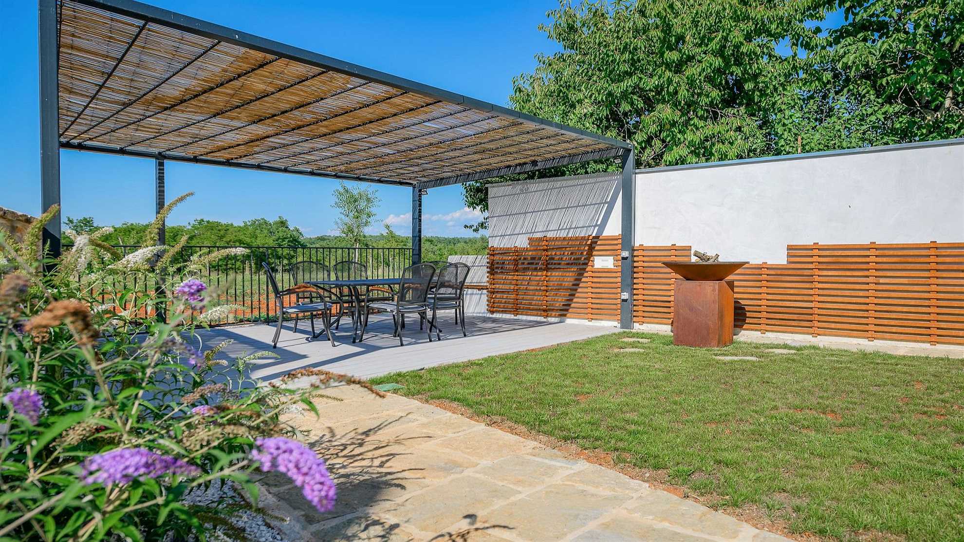 Classic Istrian house with outdoor jacuzzi