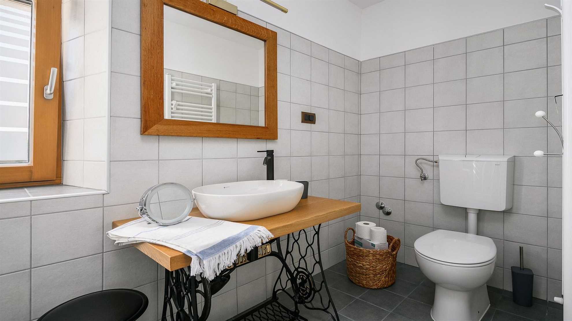 Classic Istrian house with outdoor jacuzzi