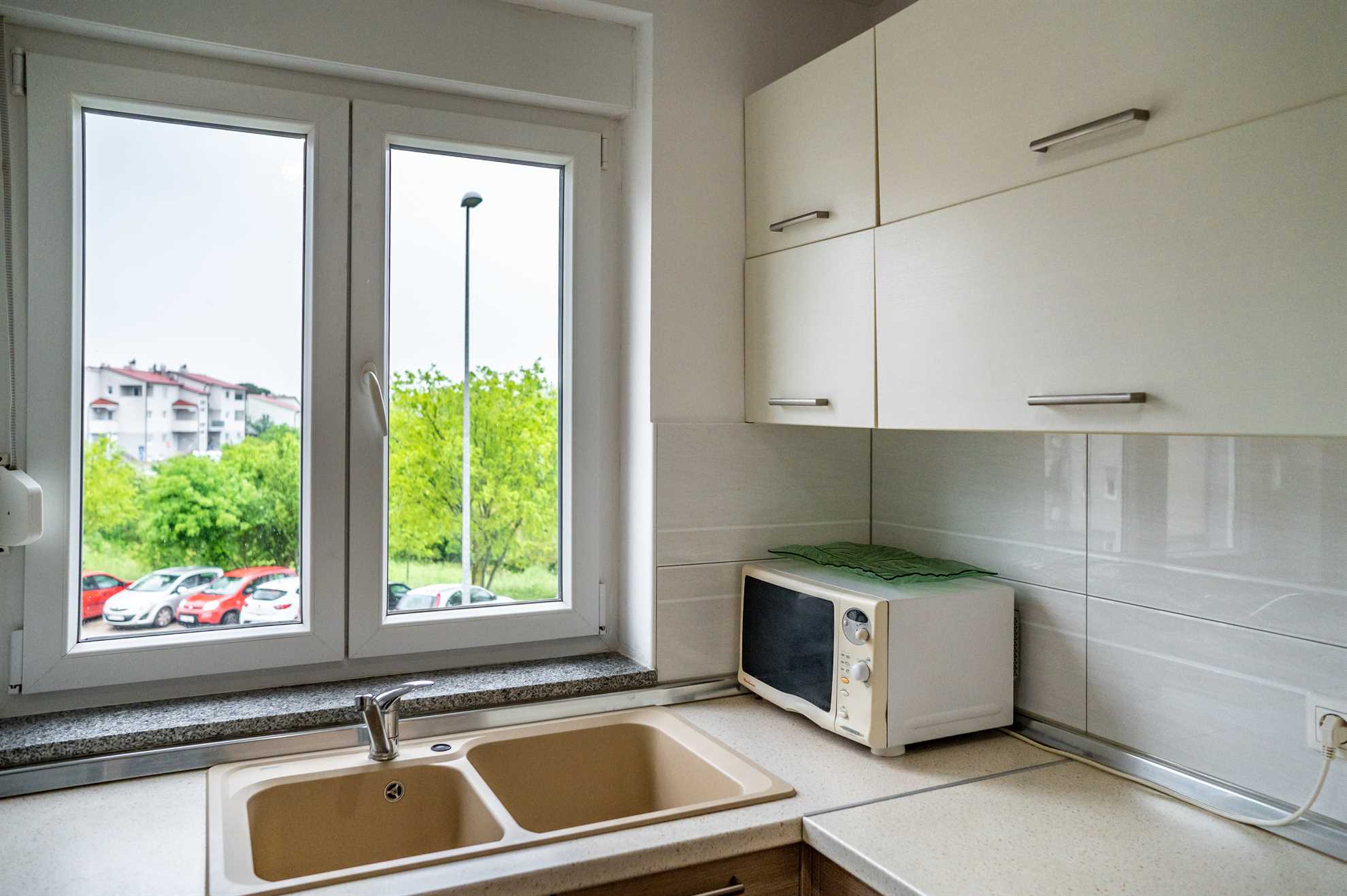 Apartment with escape room & city game