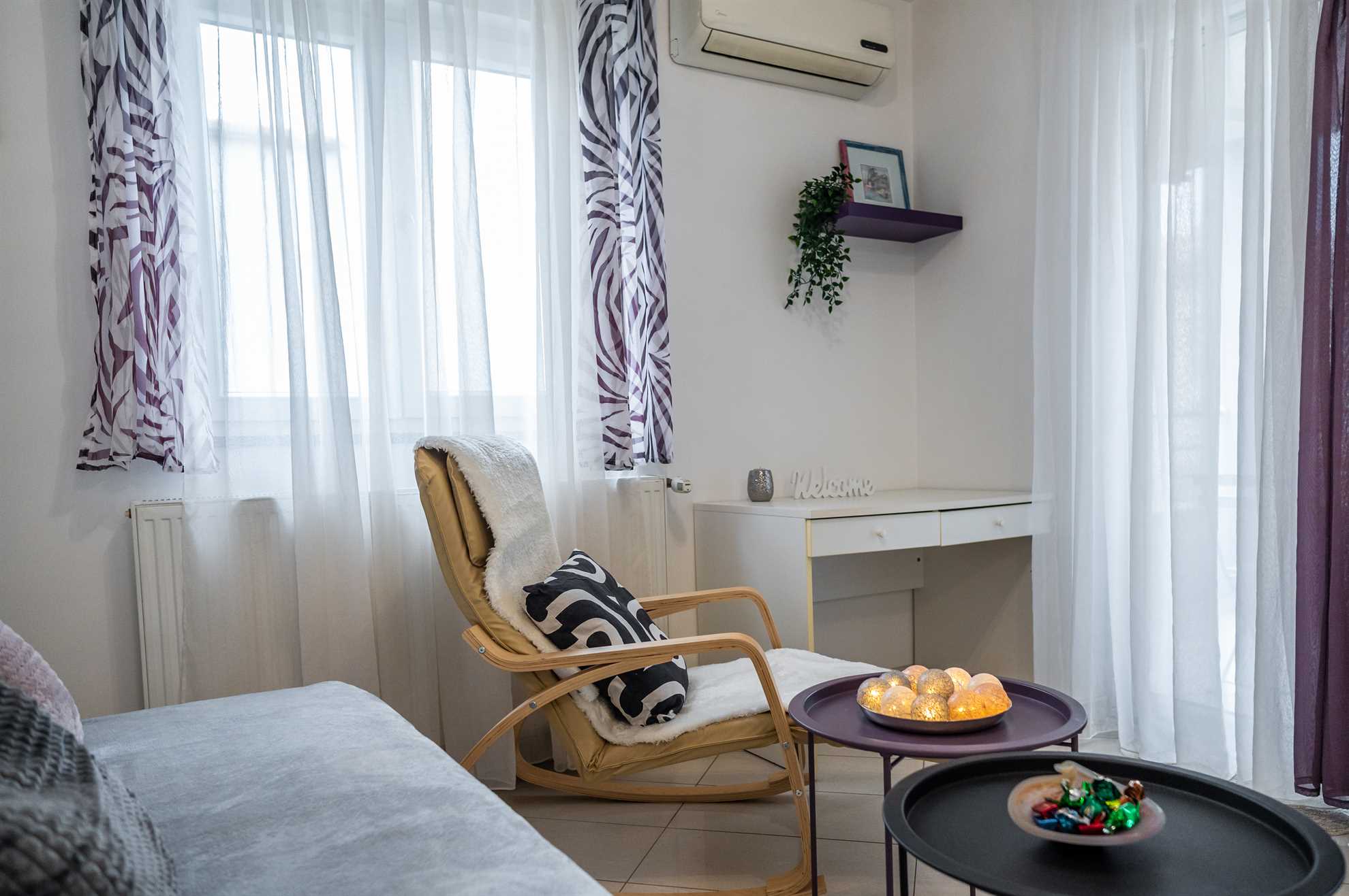 Apartment with escape room & city game