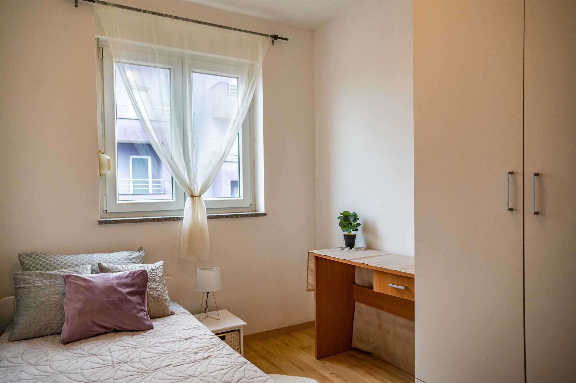 Apartment with escape room & city game