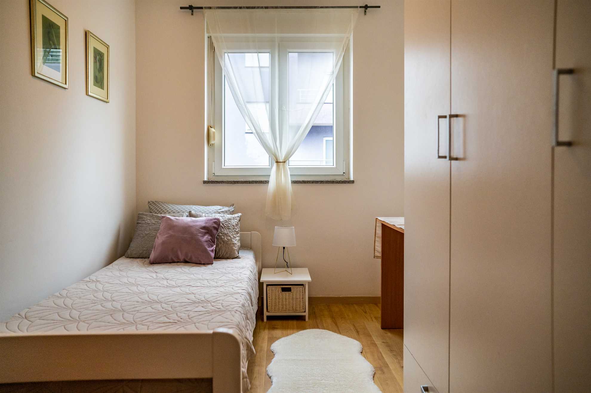 Apartment with escape room & city game