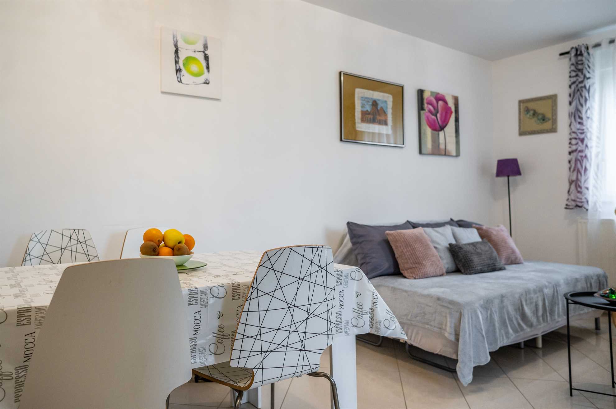 Apartment with escape room & city game
