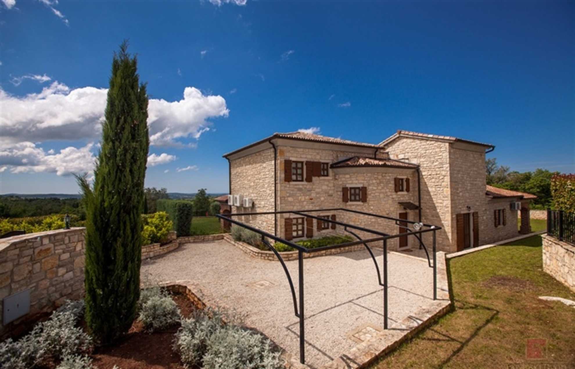 Villa Amaranthus