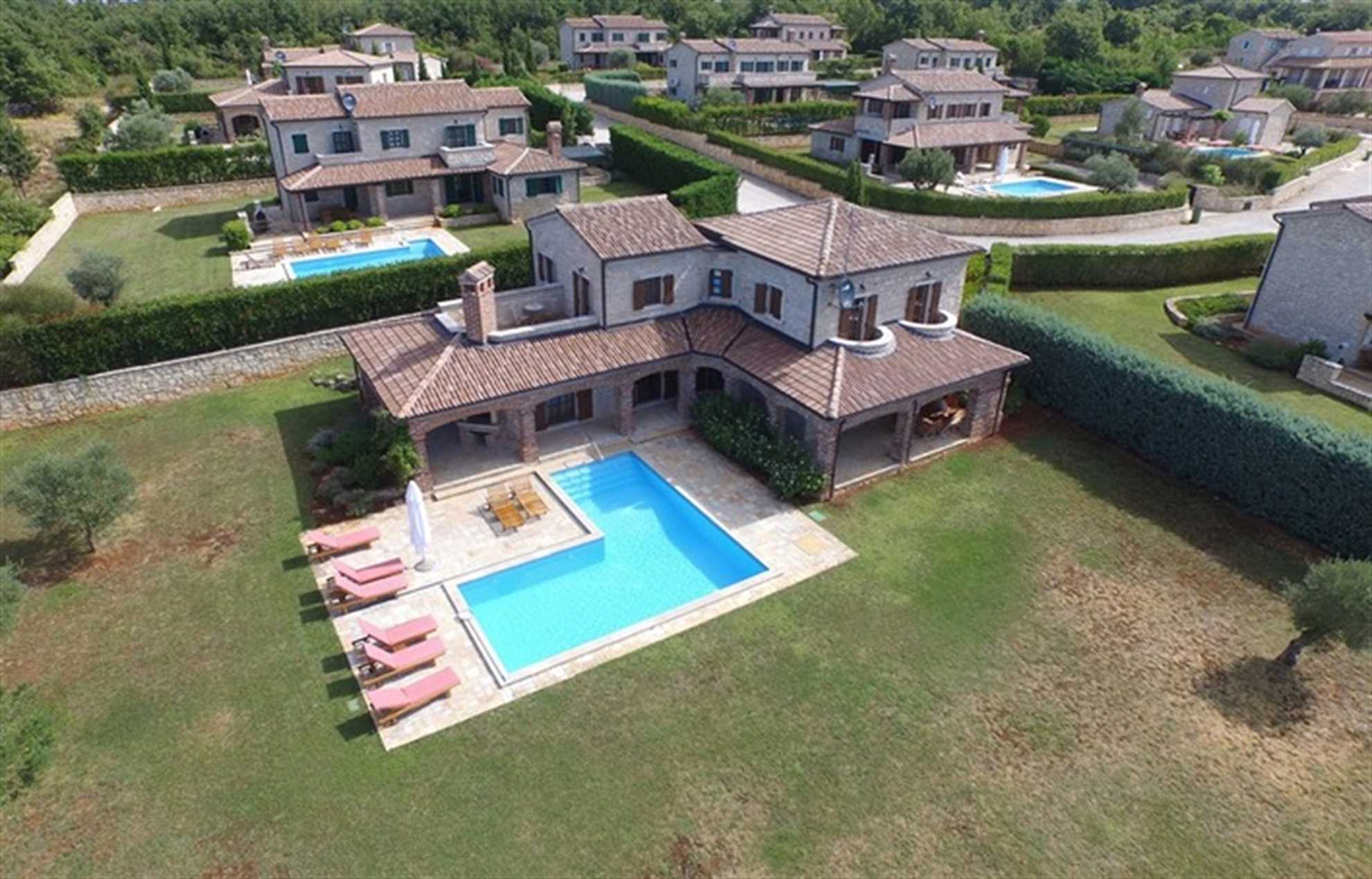 Villa Amaranthus