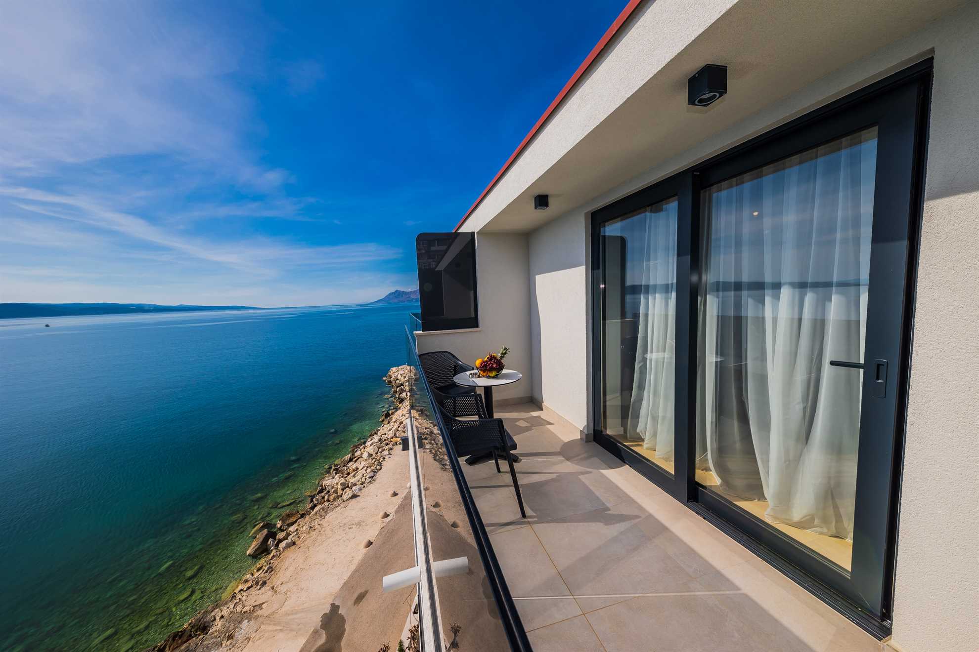 Sea view room (first floor)