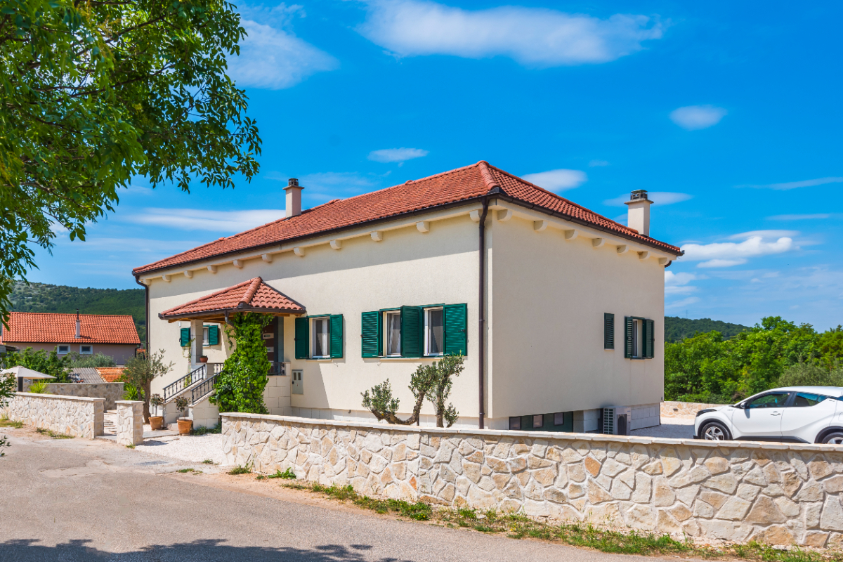 VILLA NIENTE DA FARE SEBENICO