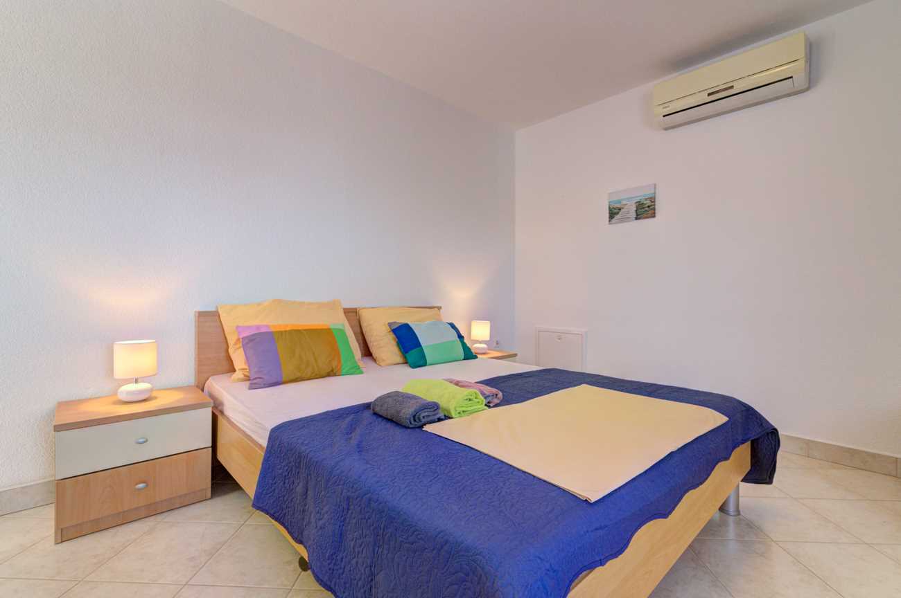 Apartman 2 s pogledom na more NV 3