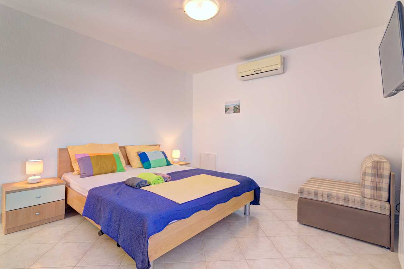 Apartman 2 s pogledom na more NV 3