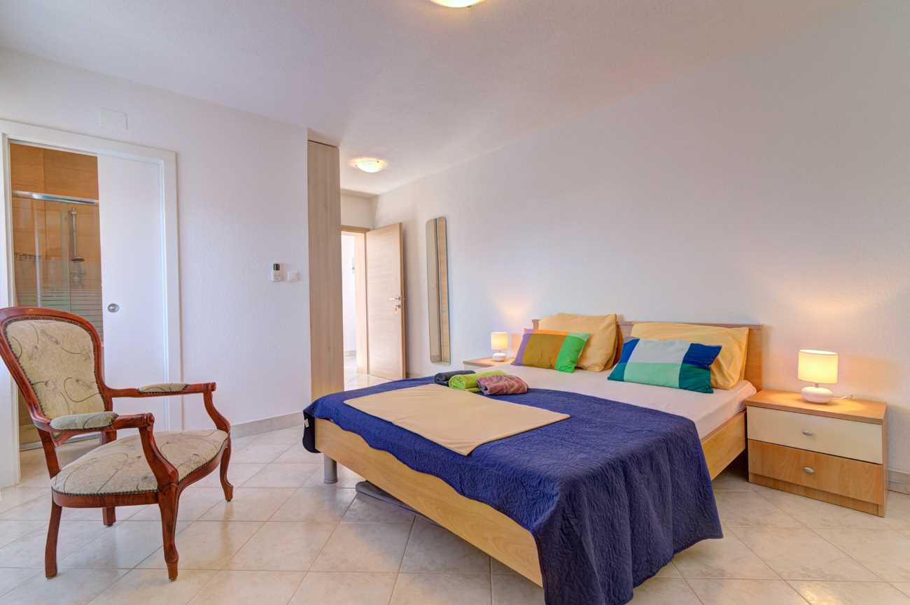 Apartman 2 s pogledom na more NV 3