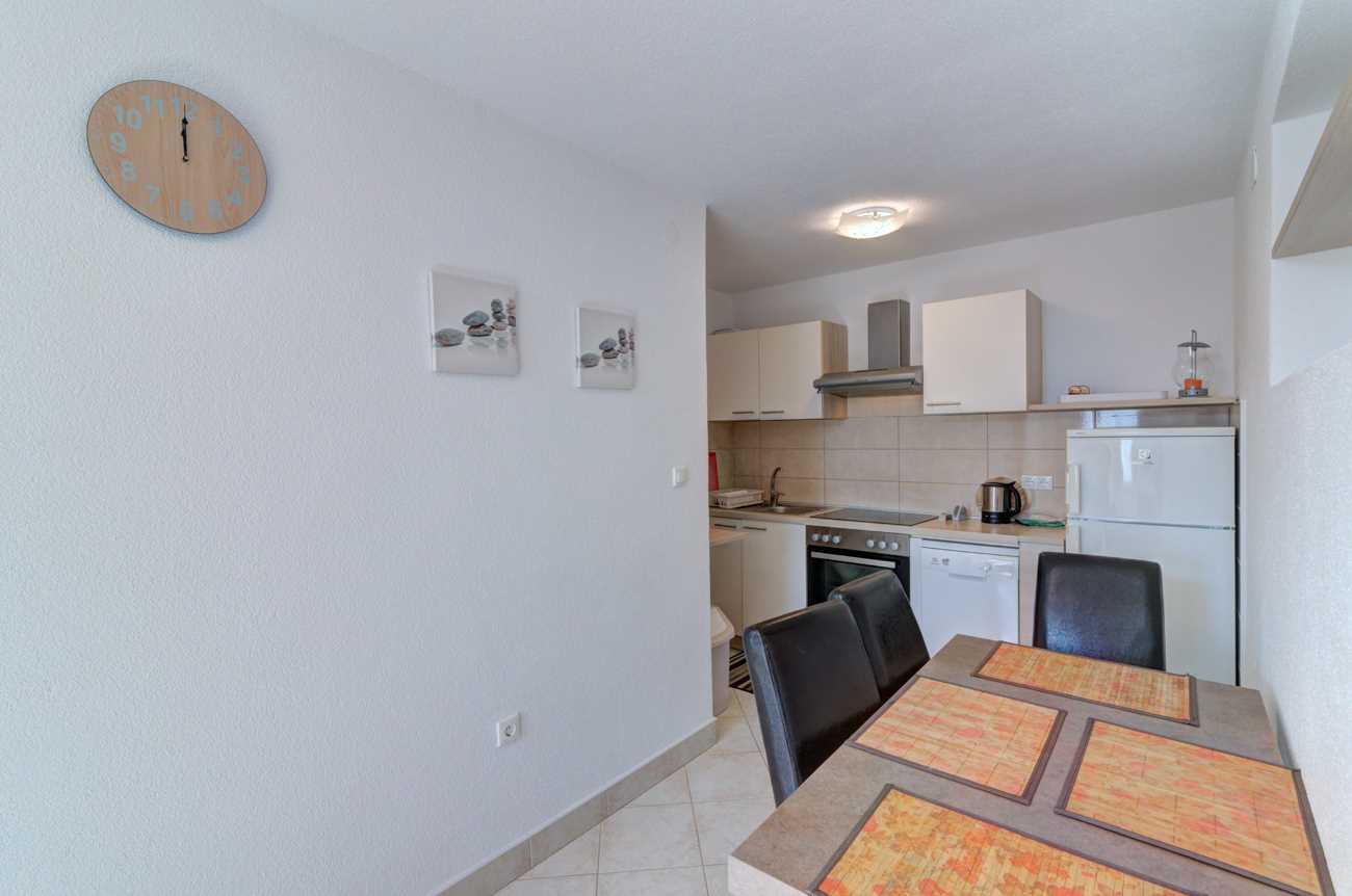 Apartman 2 s pogledom na more NV 3