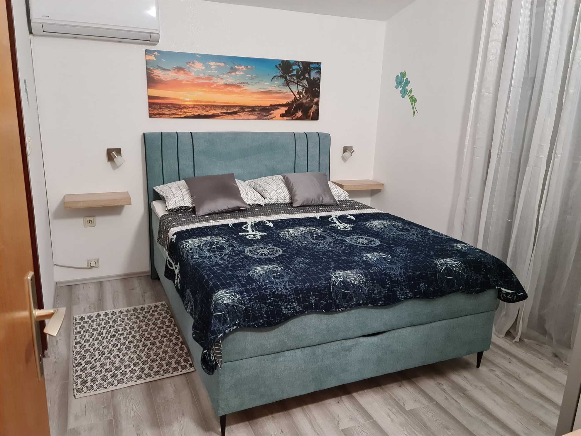 App Šantek 1 - Apartment with sea view | only 50m from beach | for 4 persons