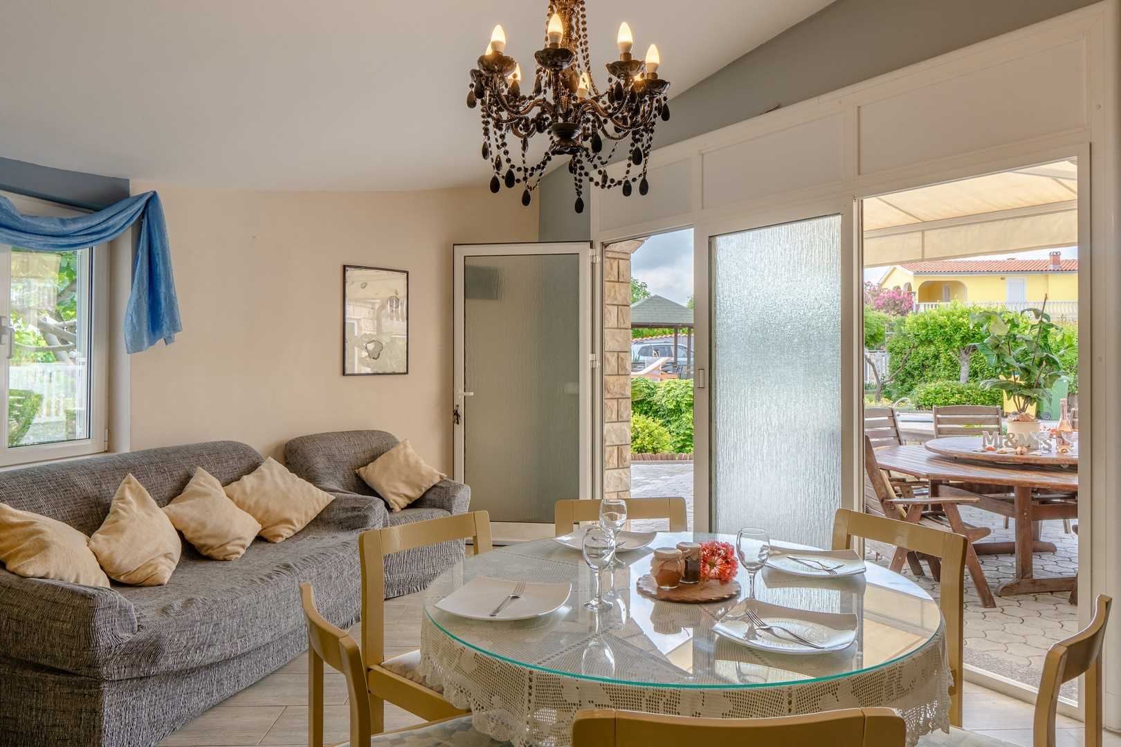Villa Lulić - for 8-12 persons | 2 apartments | Pool and fitness area