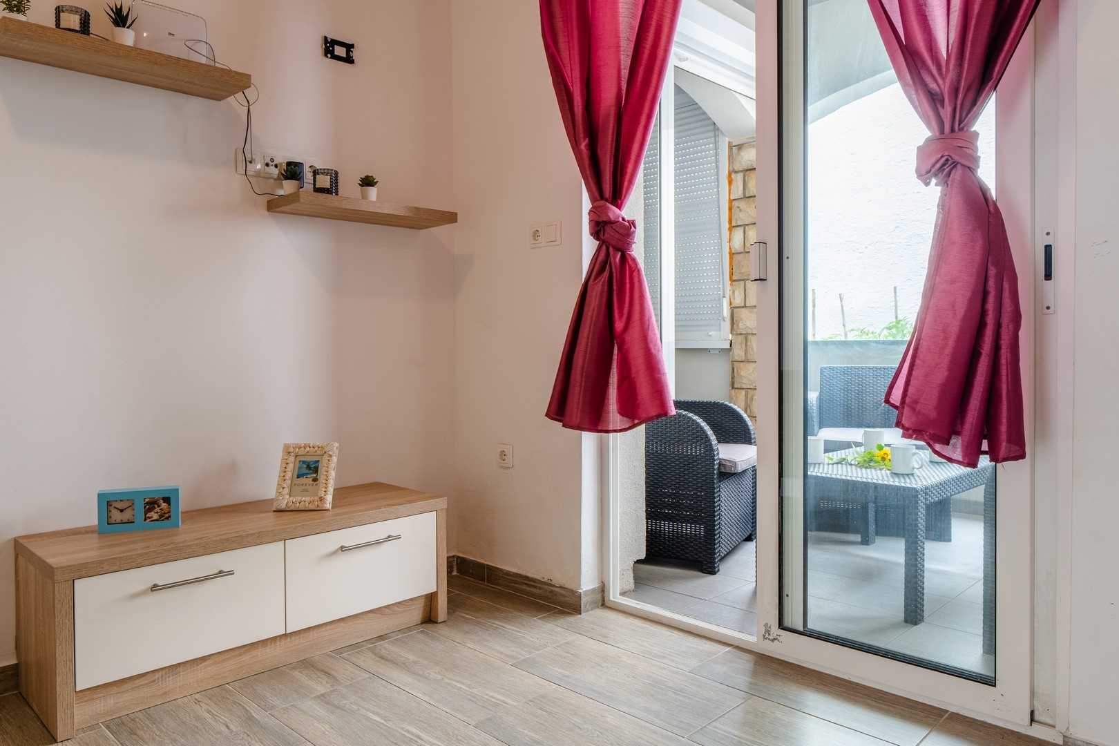 Villa Lulić - for 8-12 persons | 2 apartments | Pool and fitness area